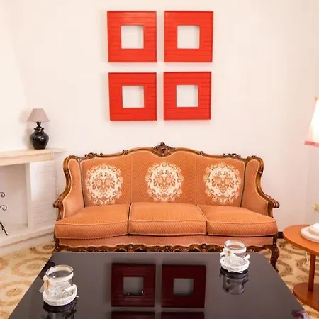 Casa Babylon, Bohemian Getaway